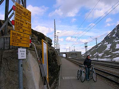 stazione Bernina Ospizio ultimo sforzo a 0 gradi